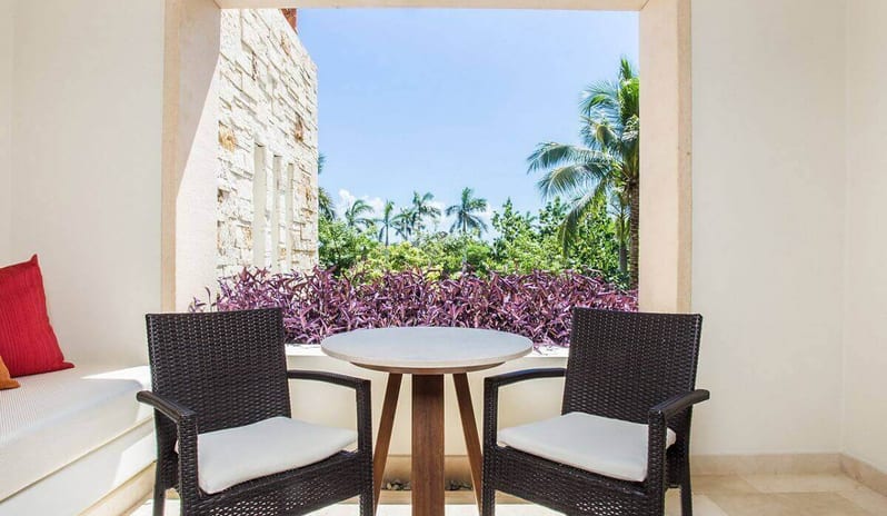 SECRETS AKUMAL JUNIOR SUITE TROPICAL VIEW BALCONY